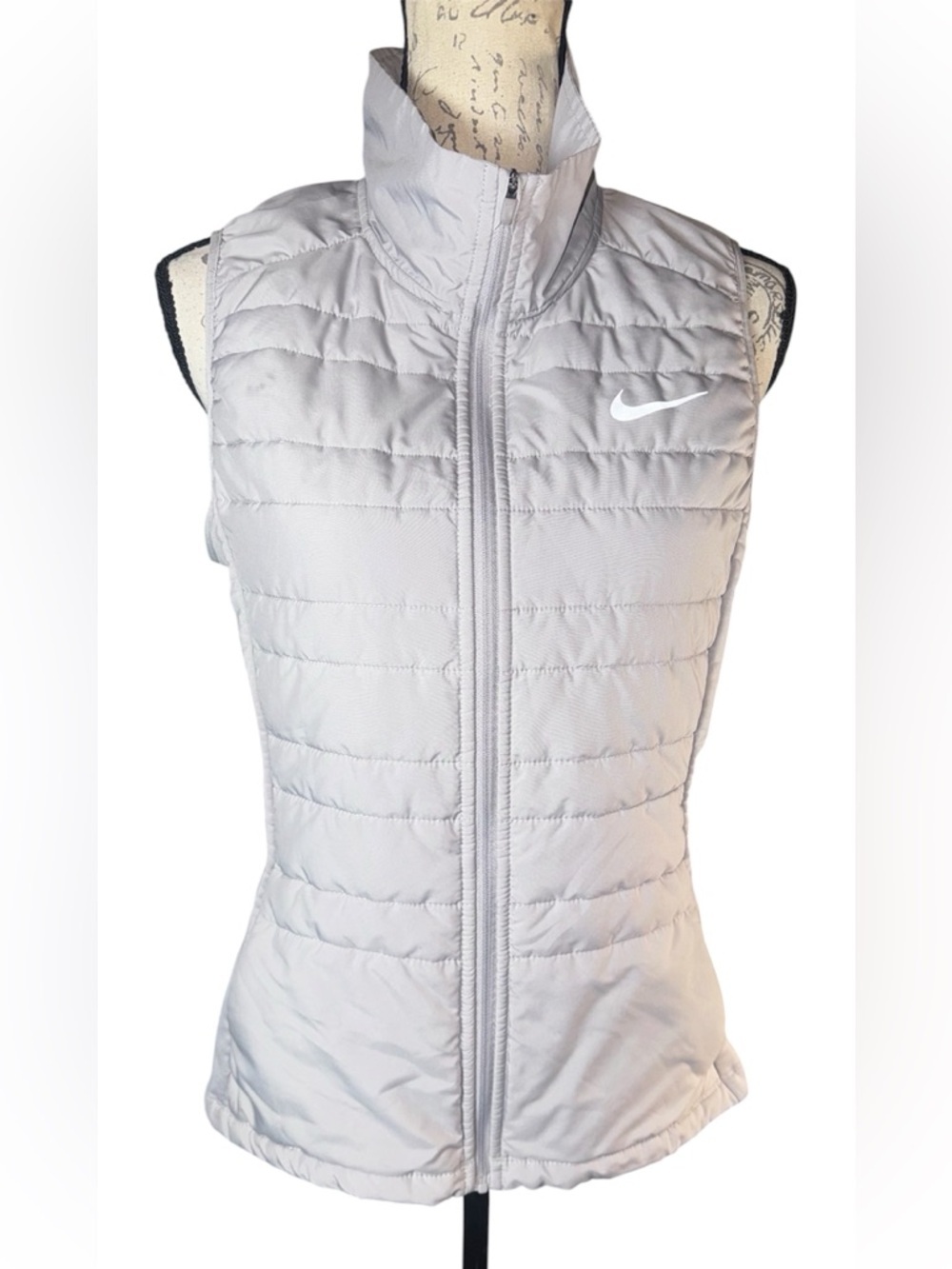 Nike Women’s Light Grey Quilted Vest